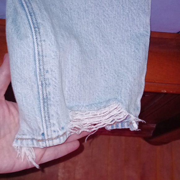 American eagle women's distressed jeans size 2 regular. - Picture 5 of 9